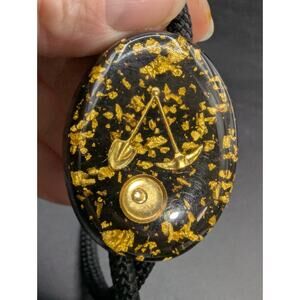 Vintage Mid-Century Western Gold Flakes In Resin Bolo Tie